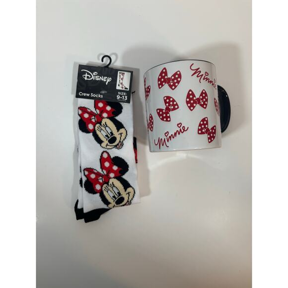 Disney Minnie Mouse Mug & Crew Socks Gift Set – White/Red/Black - Picture 4 of 8